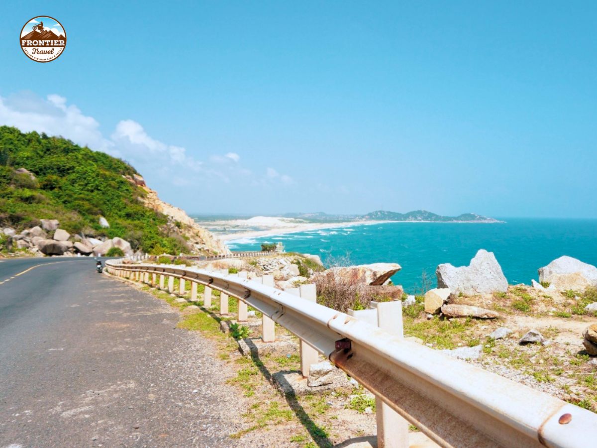Vietnam by motorcycle: Discover the Coastal DT702 Road in Ninh Thuan